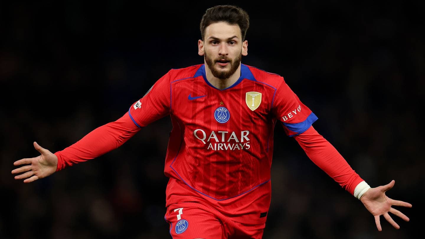 Top 25 Left Wingers in World Soccer Right Now