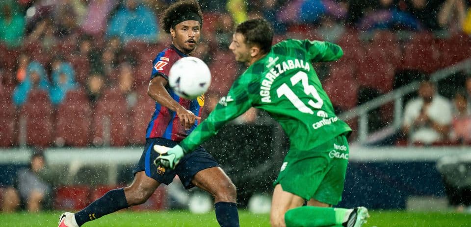 Hansi Flick Leads Barcelona to Record Seven Straight Wins with Dominant Victory Over Racing Santander