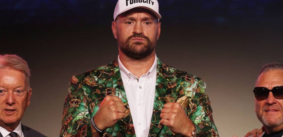 Tyson Fury Plans to Invite Donald Trump for Anthony Joshua Bout