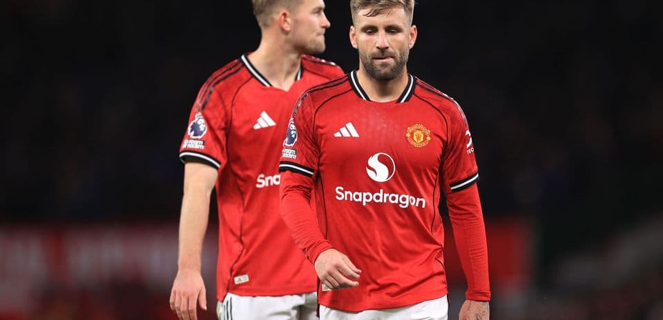 Paul Scholes Calls on Manchester United to Sign Newcastle Defender Lewis Hall After Luke Shaw's Struggles