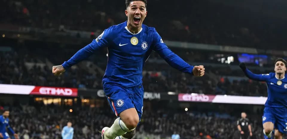 Chelsea Sets £120m Deadline for Enzo Fernandez Transfer to Manchester City