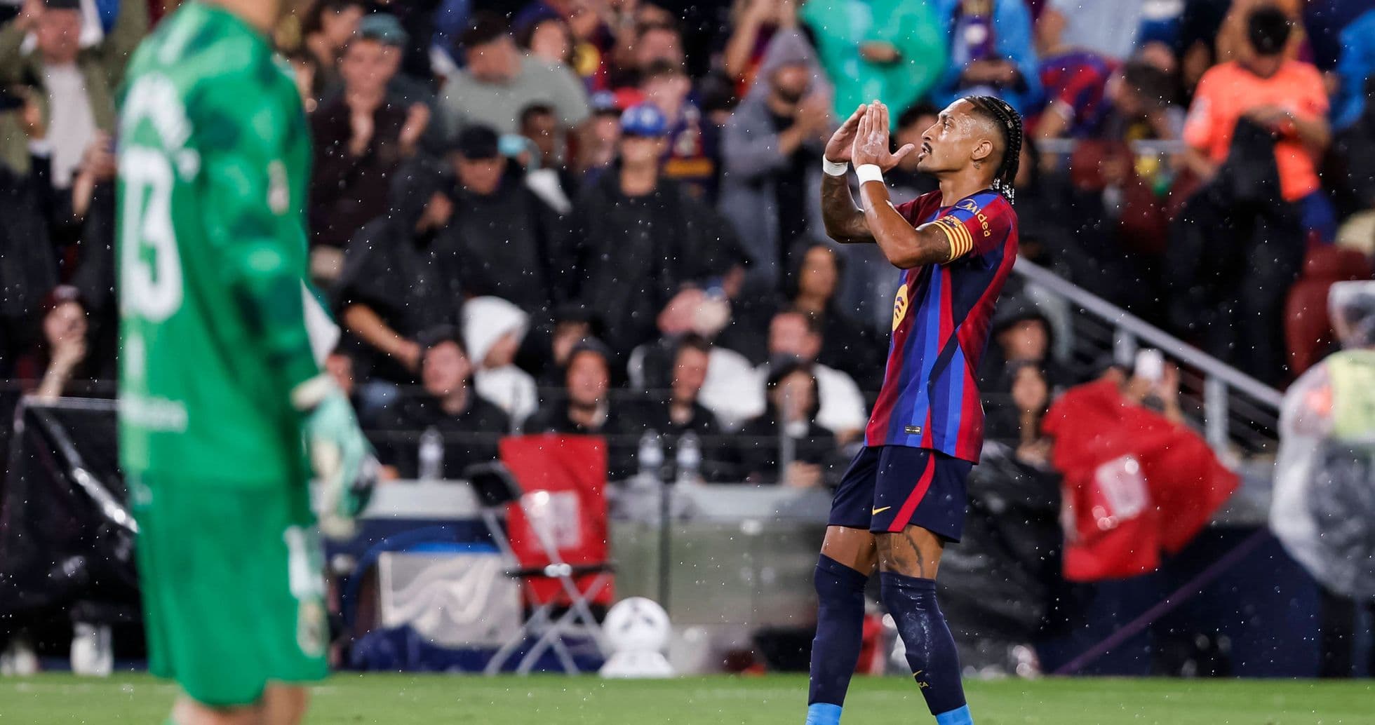 Raphinha’s Hat-Trick Powers Barcelona to 7-2 Win Over Racing Santander
