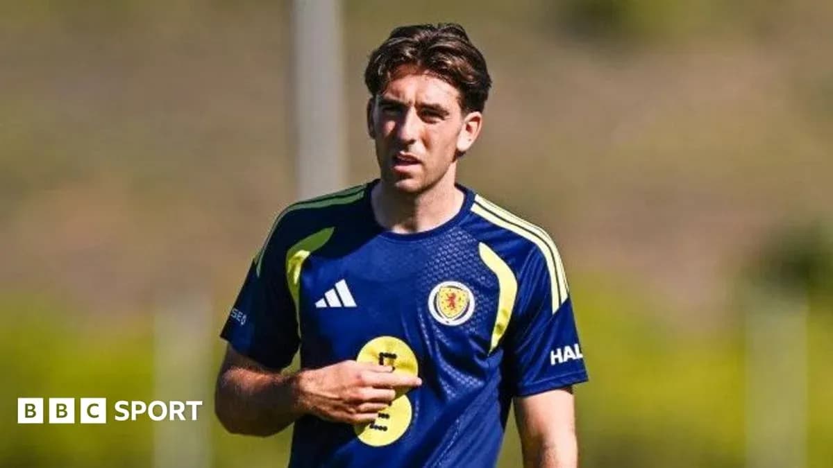 Player training in Scotland national team jersey Player training in Scotland national team jersey