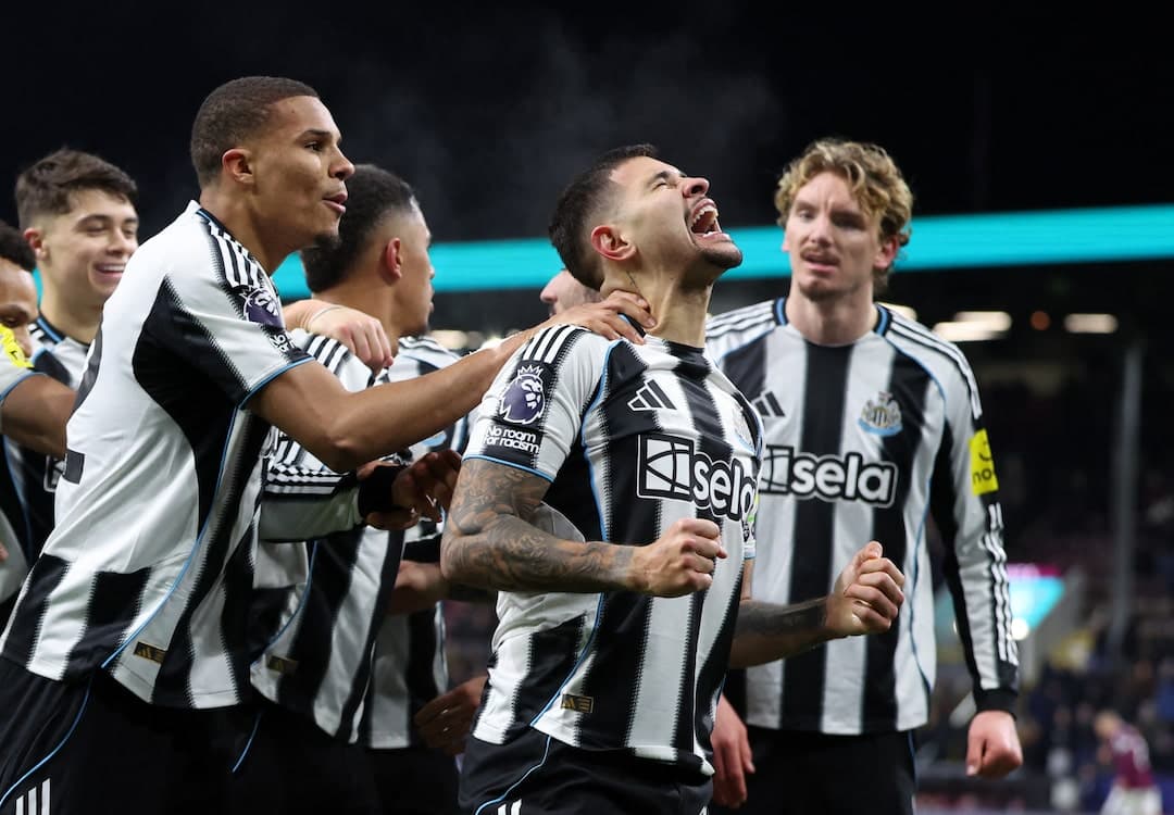 Newcastle United defeats Burnley 3-1 in Premier League clash.jpg Newcastle United defeats Burnley 3-1 in Premier League clash.jpg