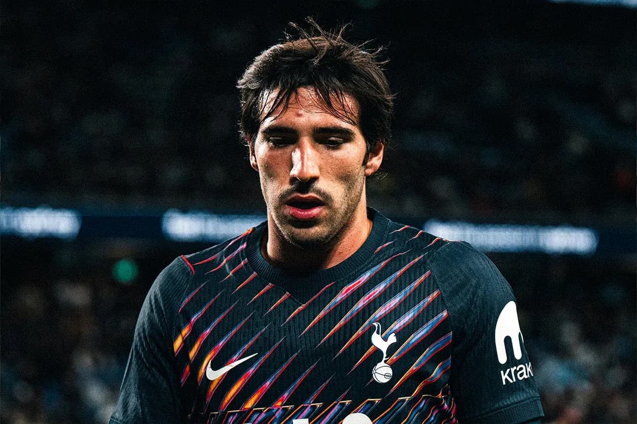 Player wearing Tottenham jersey during match Player wearing Tottenham jersey during match