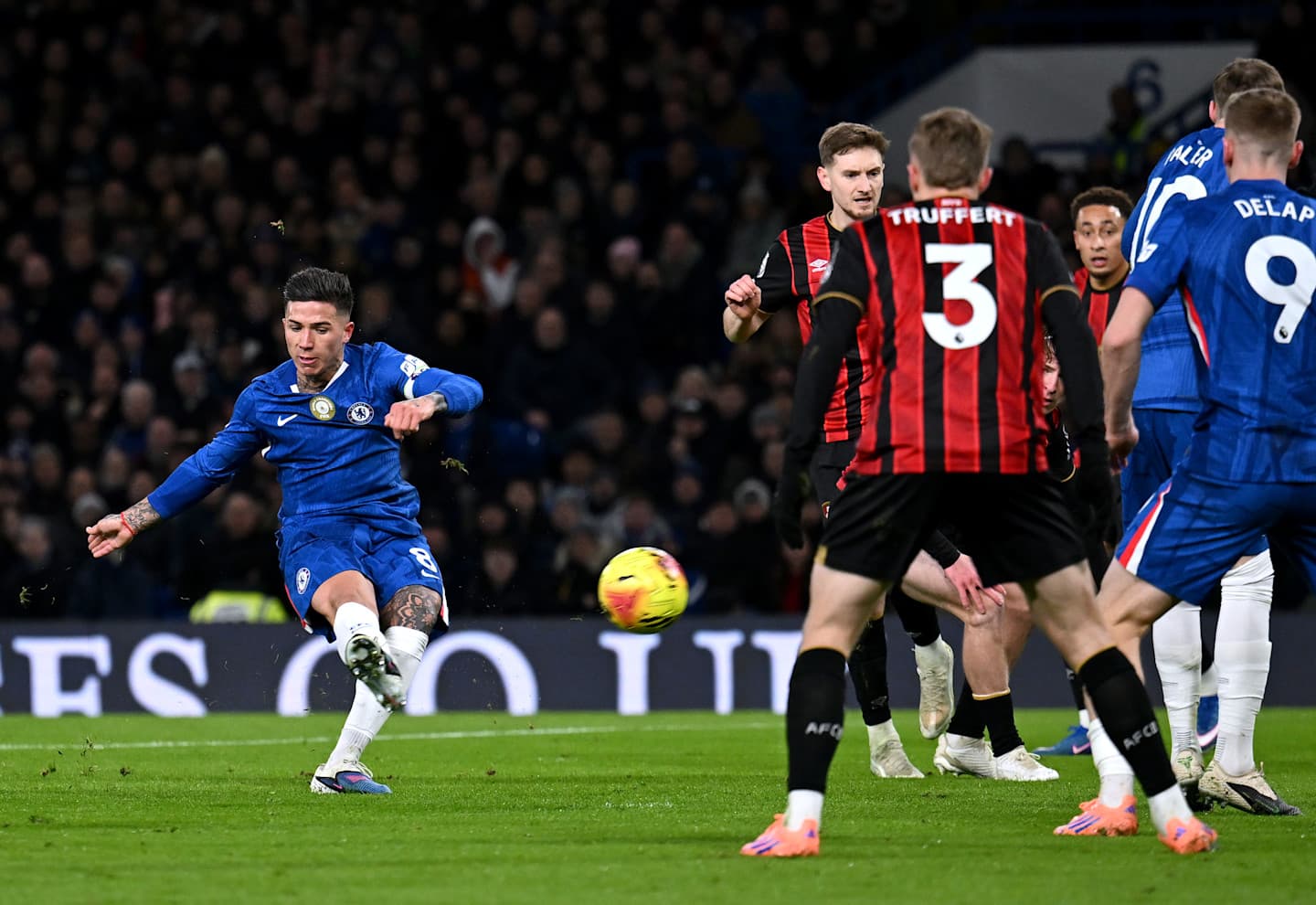 Chelsea and Bournemouth draw 2-2 in thrilling Premier League clash.jpg Chelsea and Bournemouth draw 2-2 in thrilling Premier League clash.jpg