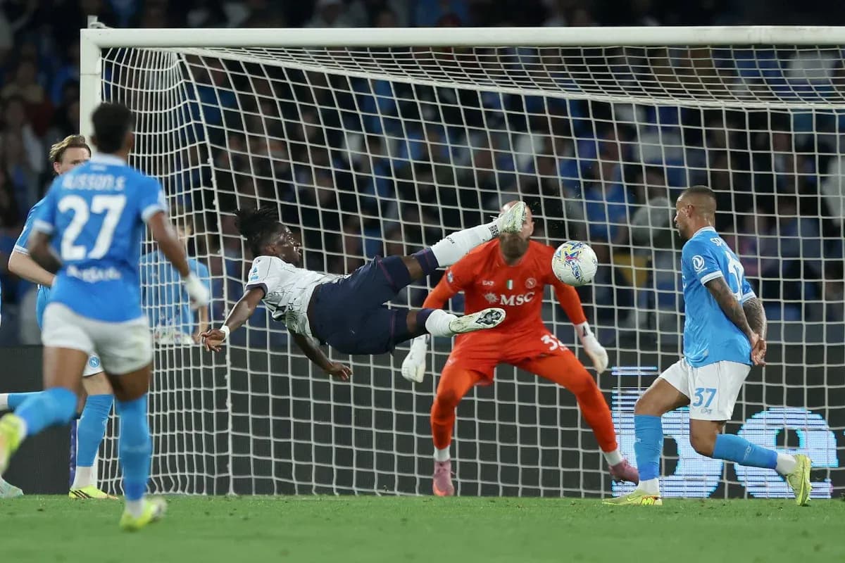 Player attempting bicycle kick in Serie A match Player attempting bicycle kick in Serie A match