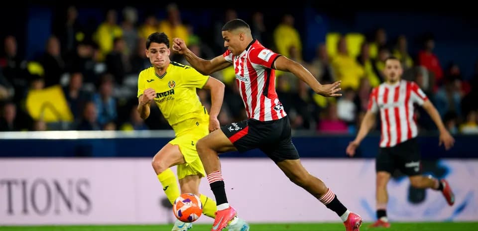 Athletic Club player in action against Villarreal Athletic Club player in action against Villarreal