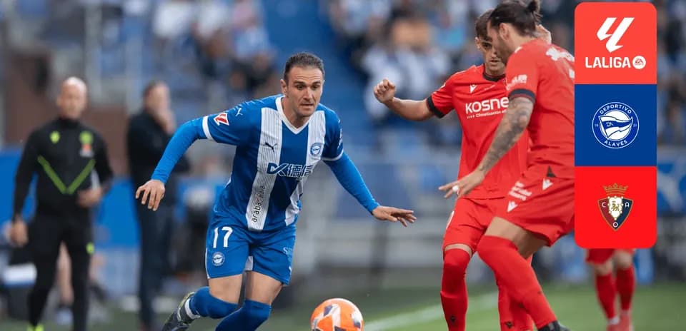 Deportivo Alaves player dribbling against Osasuna Deportivo Alaves player dribbling against Osasuna