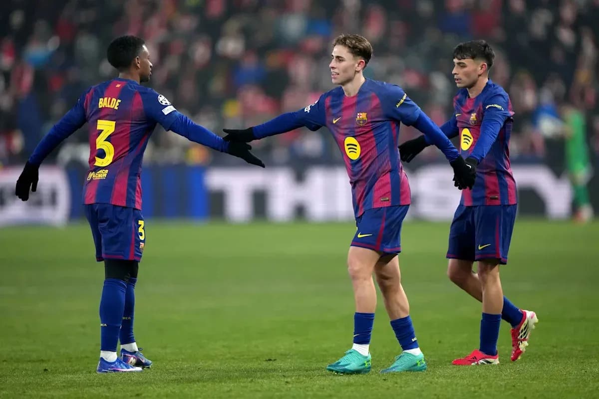 Barcelona players greeting each other during match Barcelona players greeting each other during match
