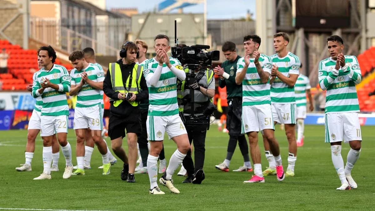 Celtic players applauding fans after the match Celtic players applauding fans after the match