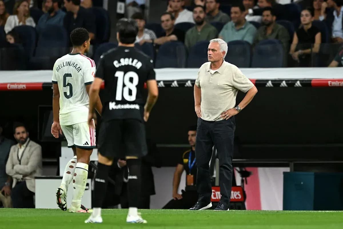 Bellingham and Soler on field, Mourinho observing Bellingham and Soler on field, Mourinho observing