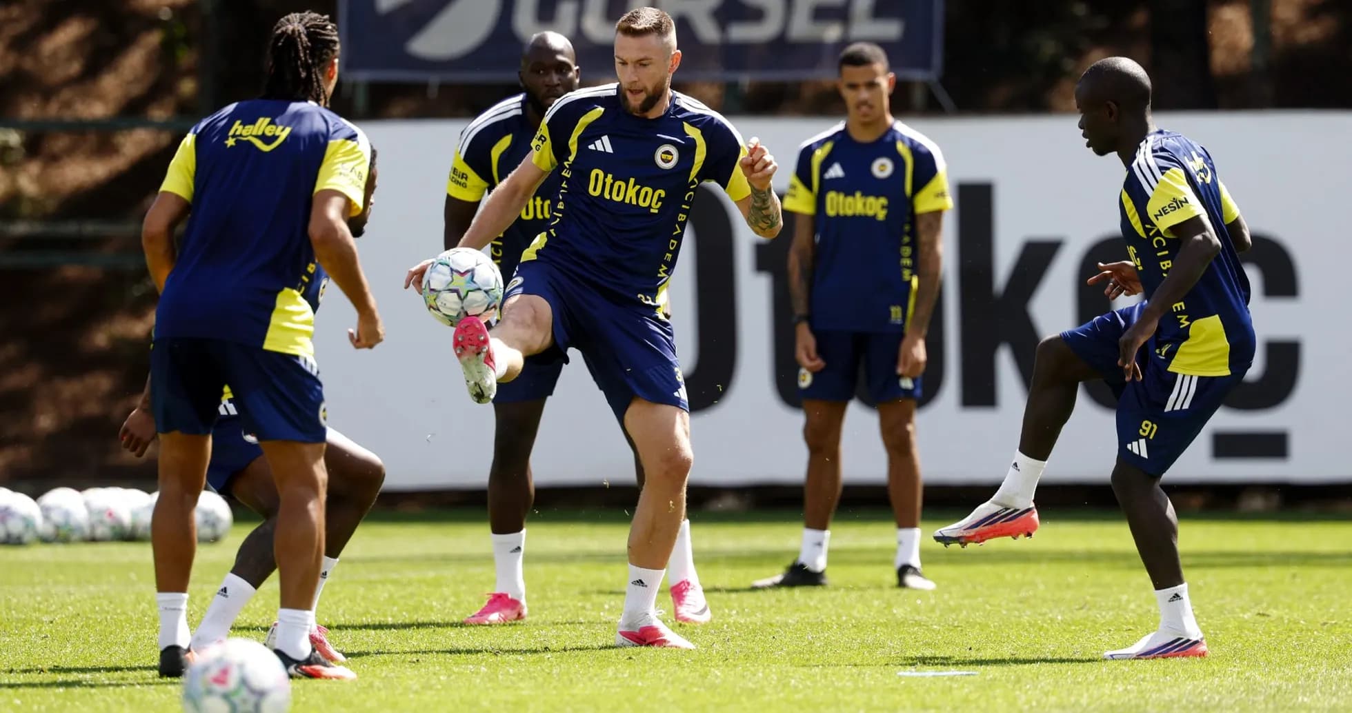 Fenerbahçe players training before UEFA match Fenerbahçe players training before UEFA match