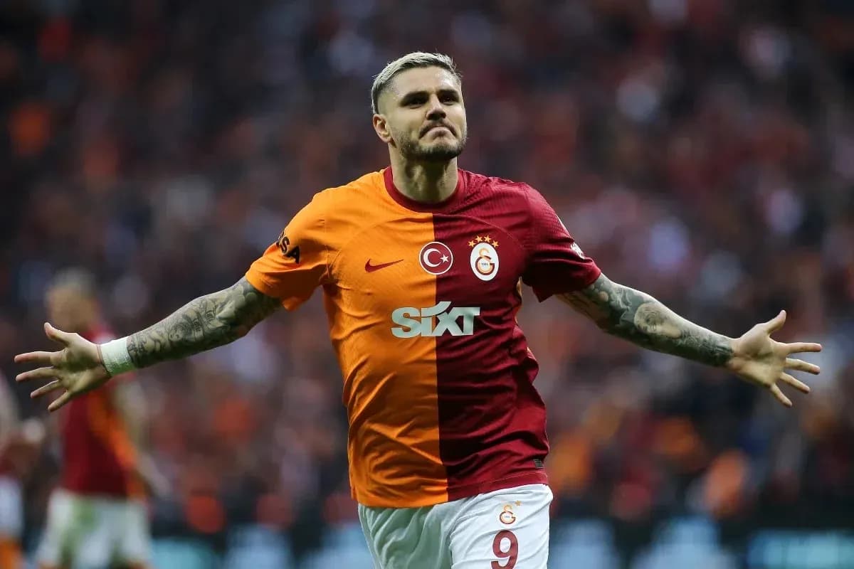 Player celebrating a goal in Galatasaray kit Player celebrating a goal in Galatasaray kit