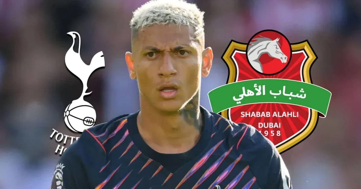 Player in jersey with Tottenham and Shabab Al Ahli logos Player in jersey with Tottenham and Shabab Al Ahli logos