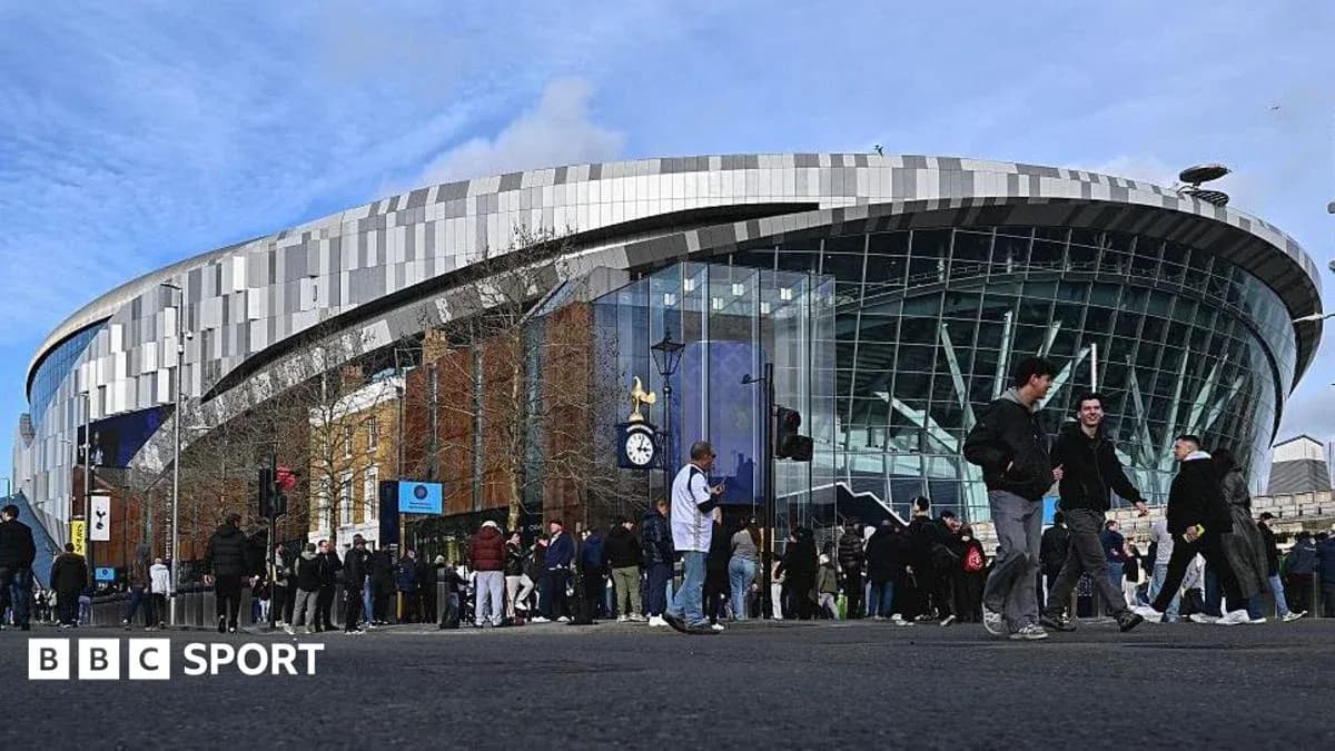 Fans gathering outside Tottenham Hotspur Stadium Fans gathering outside Tottenham Hotspur Stadium