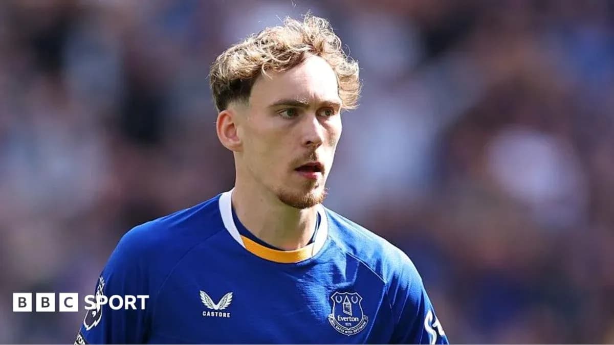 Player in Everton jersey during match Player in Everton jersey during match