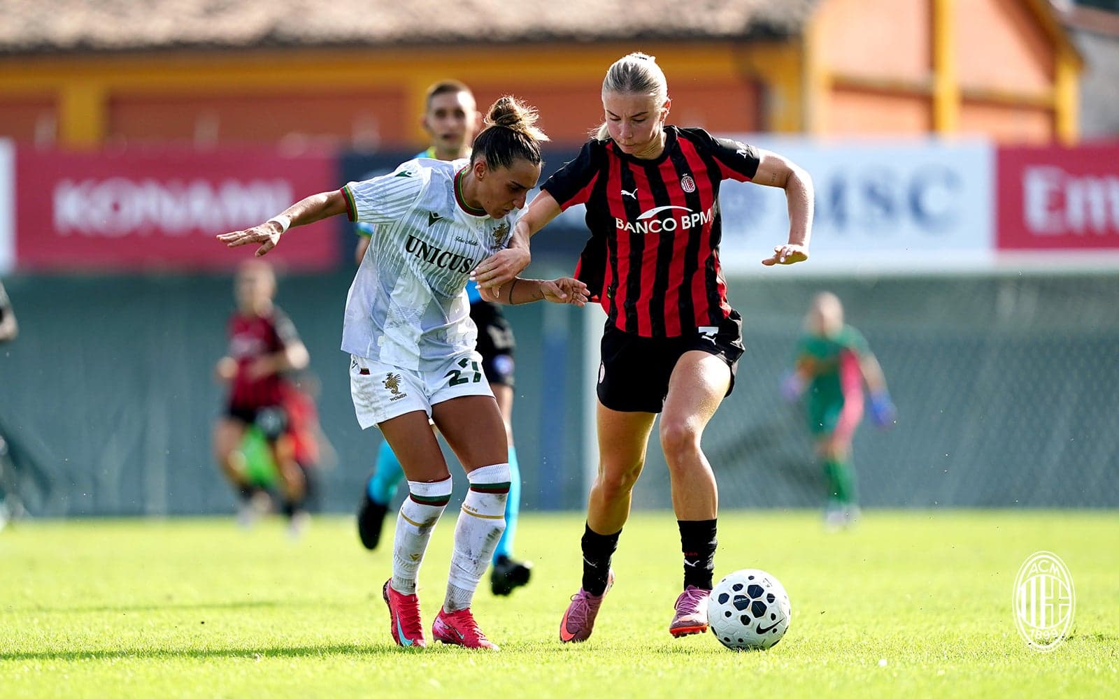 Players competing for the ball in Serie A Women match Players competing for the ball in Serie A Women match