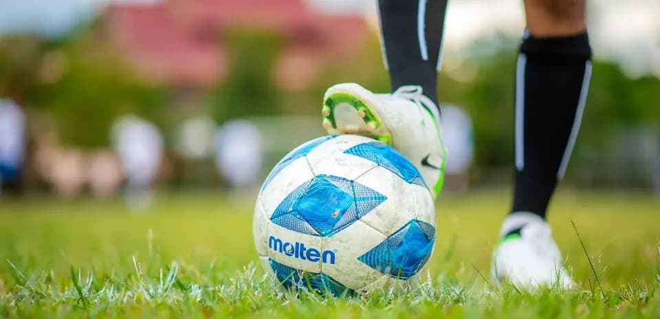 Football illustration used for match coverage - default_qzmu58tS.webp Football illustration used for match coverage - default_qzmu58tS.webp