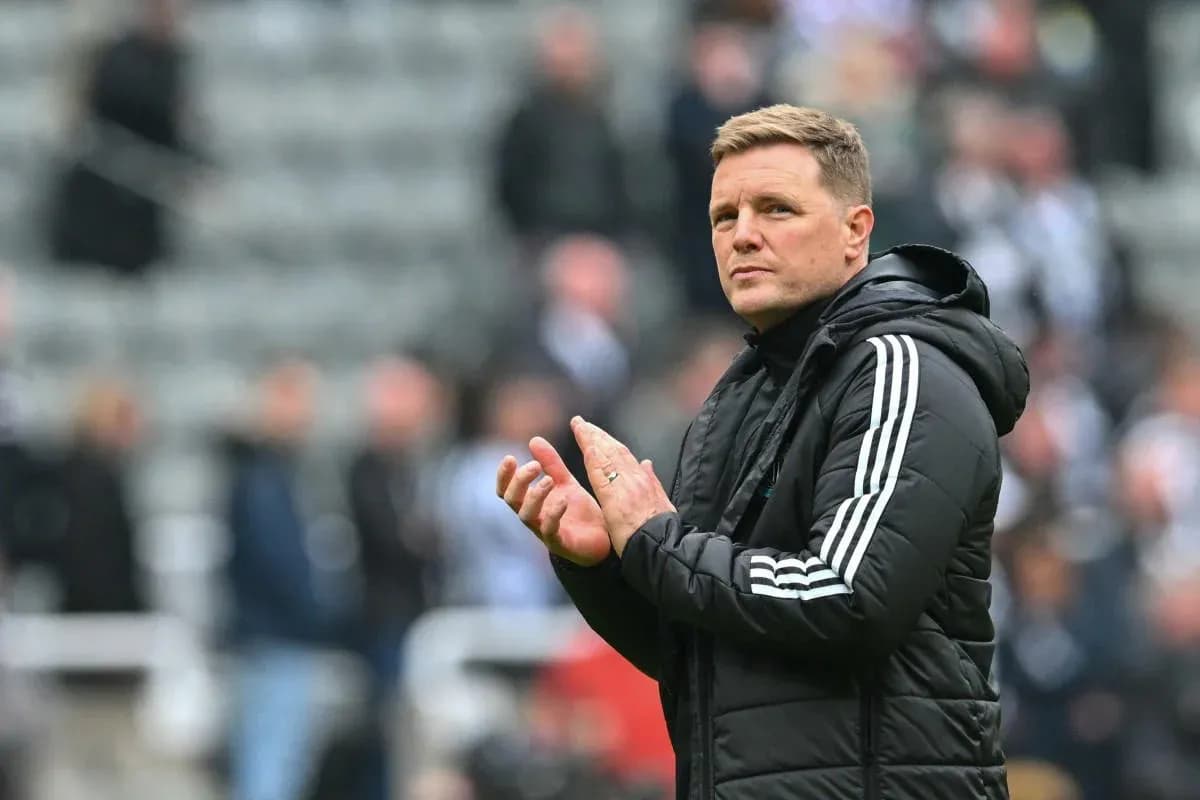 Manager applauding fans during match at stadium Manager applauding fans during match at stadium