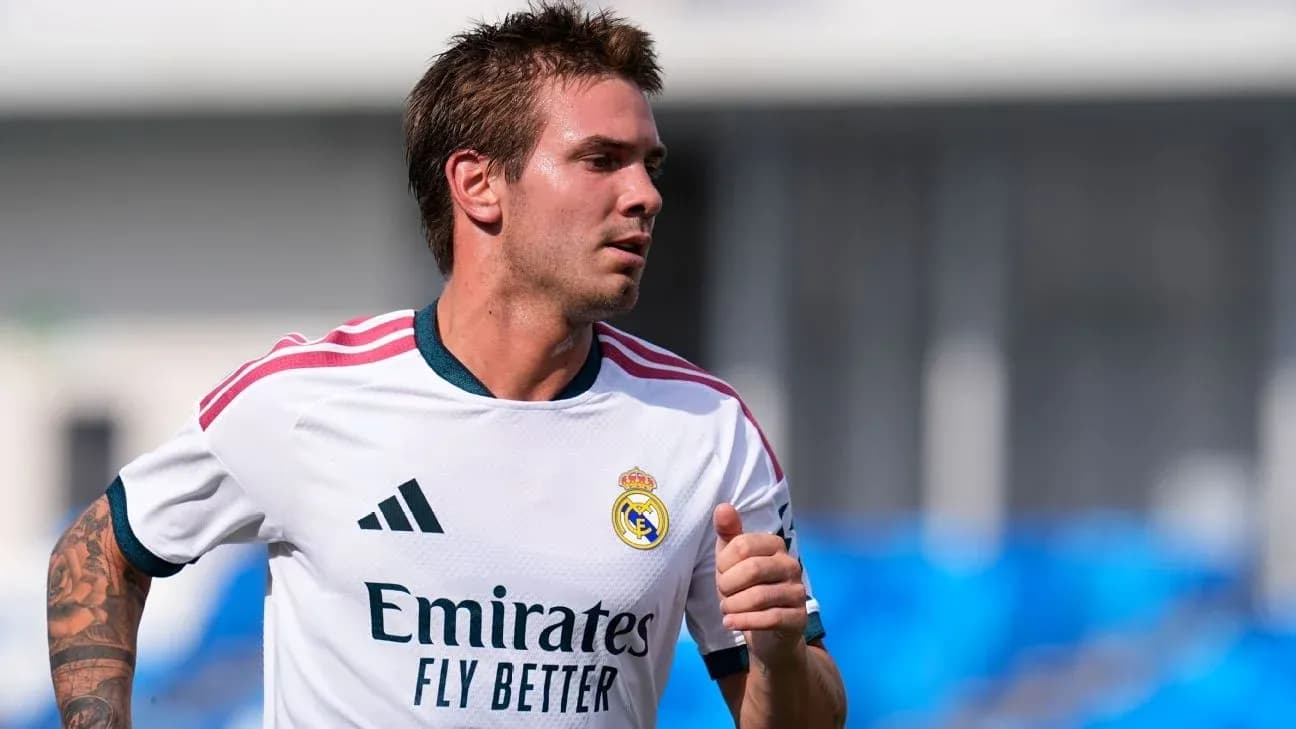 Player running during training session with Real Madrid Player running during training session with Real Madrid