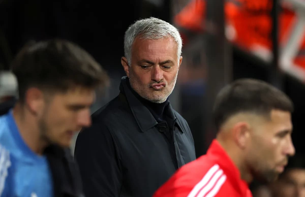 Manager observing players on the sideline during match Manager observing players on the sideline during match