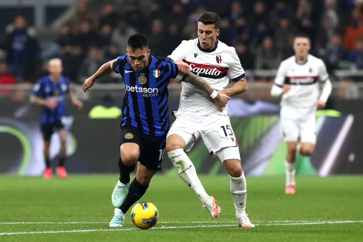 Player contesting for the ball during Bologna vs Inter Player contesting for the ball during Bologna vs Inter