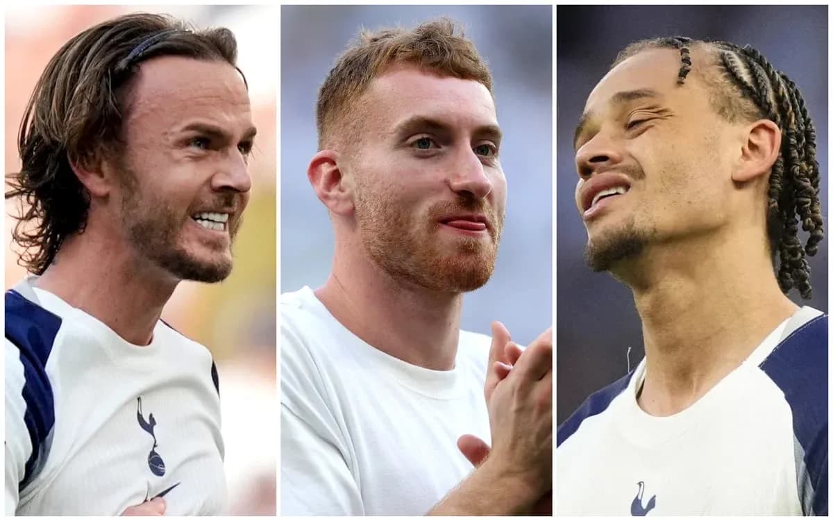 Three Tottenham players during warm-up before match Three Tottenham players during warm-up before match