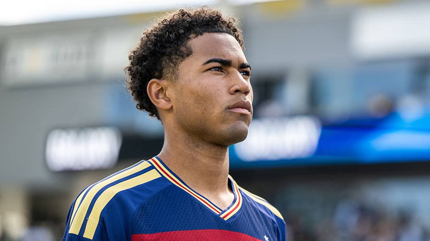 Teenage US Soccer Star Zavier Gozo Joins Crystal Palace Teenage US Soccer Star Zavier Gozo Joins Crystal Palace